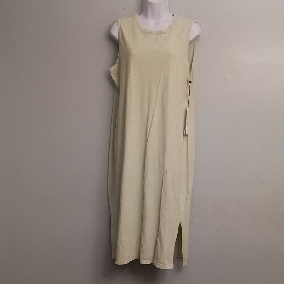 Calvin Klein Dresses & Skirts - Calvin Klein size XL women's sleevless tank midi dress light green side slits.